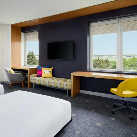 Aloft Montreal Airport