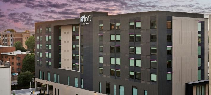 Aloft Kansas City Country Club Plaza Hotels in Kansas City