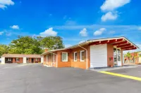 OYO Palm Leaf Motel - Motels