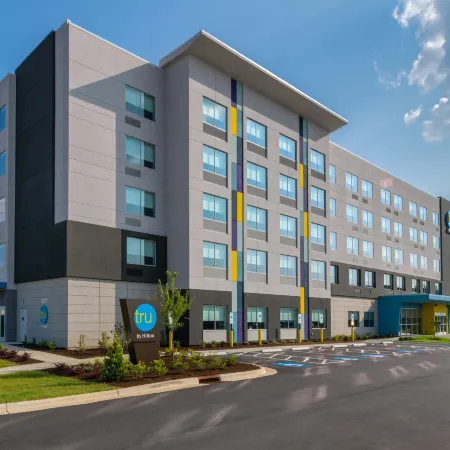 Tru by Hilton Fayetteville Fort Liberty