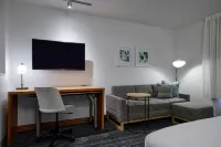 TownePlace Suites Medford - Kitchens