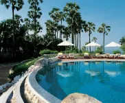 Taj Lands End - Swimmingpools