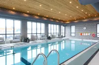 Sandman Signature Dartmouth Hotel & Suites - Pools