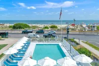 Mahalo Cape May - Pools