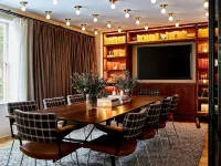 Revival Baltimore Hotels near Westsude