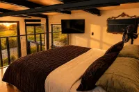 Eco Lux Mapua | Inlet Views, Outdoor Bath & Fire - Apartments