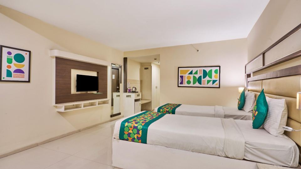 Treebo Premium Metropolis