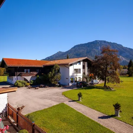 Gästehaus Menkenbauer Inkl. Chiemgaukarte