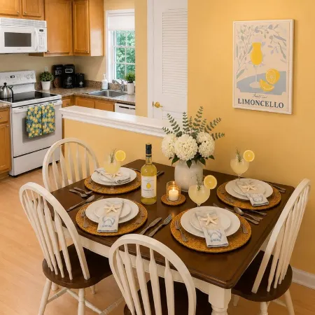Goose Rocks Beach!!  Sunny Bright Condo.
