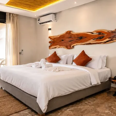 Hotel Paradise KMA