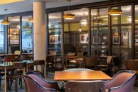 Keavan's Port Hotel , Dublin - breakfast