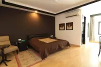 Rainbow Residency - Bed and Breakfasts