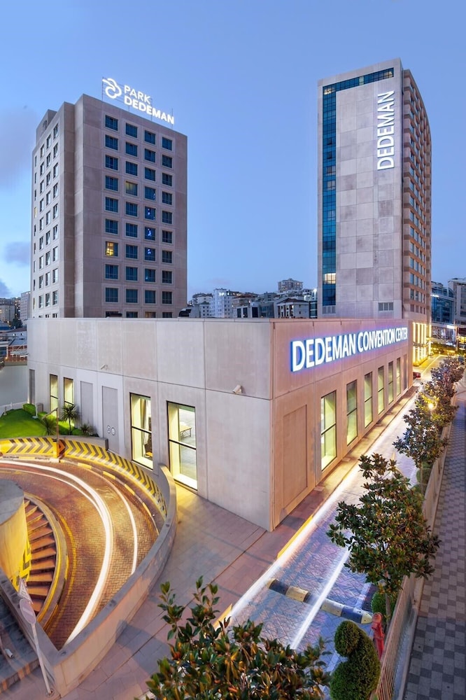 Dedeman Bostancı (Dedeman Bostanci Istanbul Hotel &amp; Convention Center)