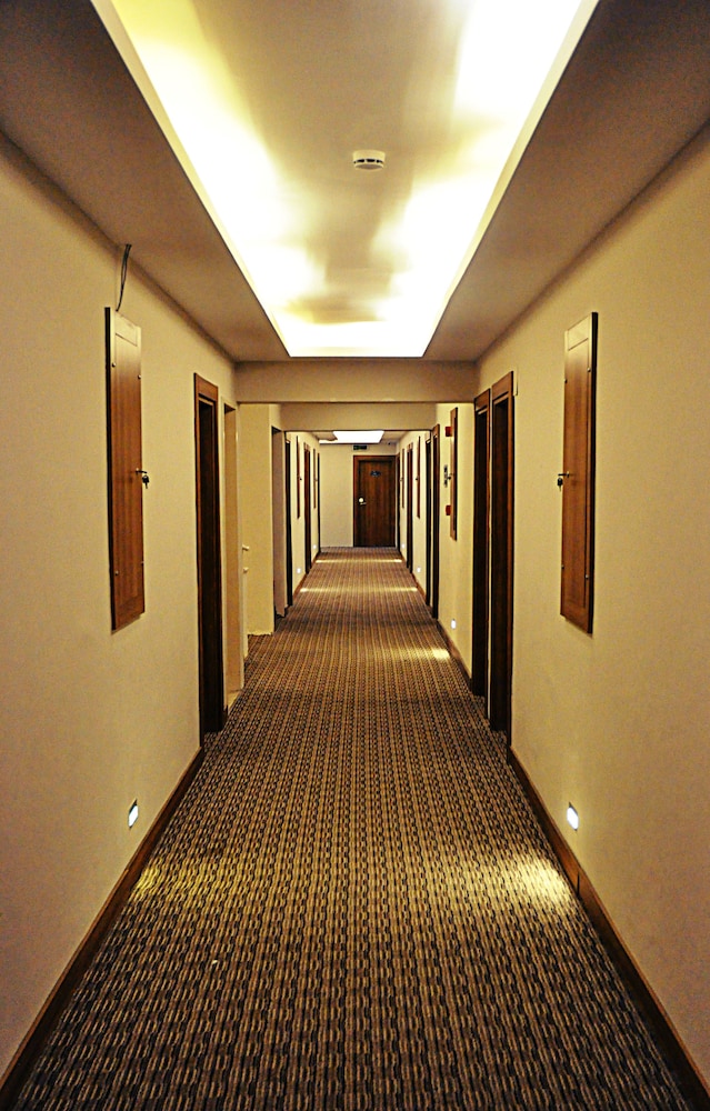 Comfort Ada Class Hotel