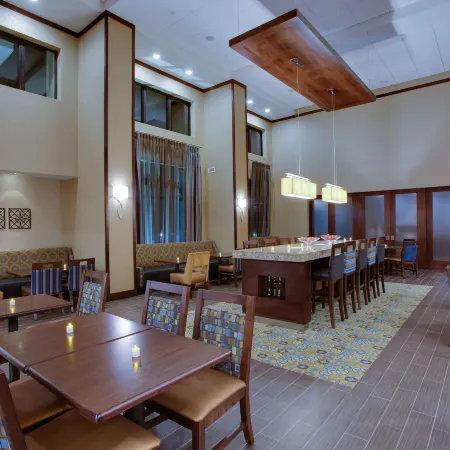 Hampton Inn & Suites Philadelphia/Bensalem