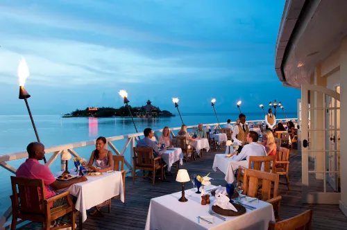 Best Western Plus Meridian Hotel