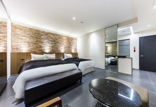 디엠프레스호텔