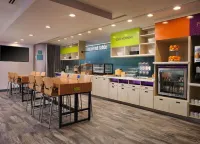 Home2 Suites by Hilton Jackson Pearl - breakfast