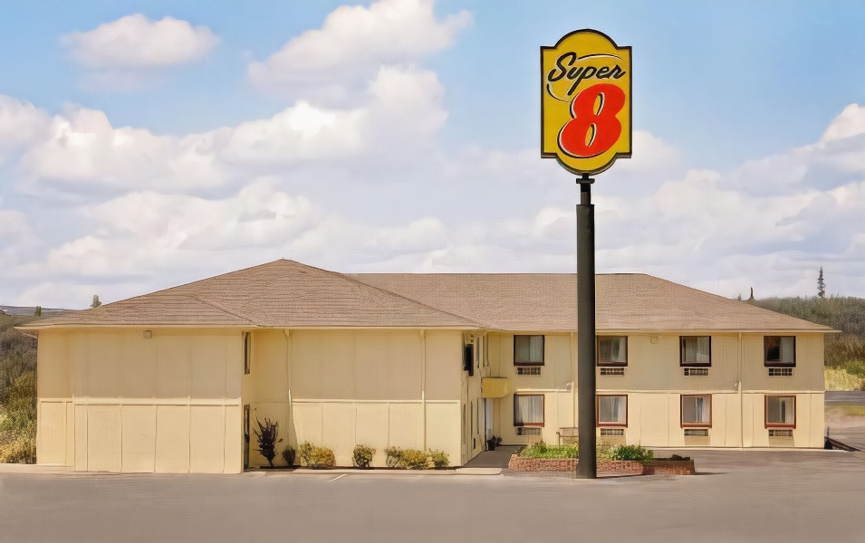 Super 8 by Wyndham Rock Port MO