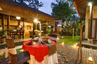 Ubud Raya Villa Bali Hotel dekat Warung Ibu Oki