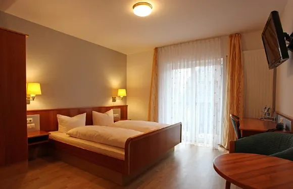 高登阿德爾酒店