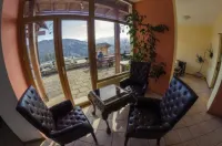 Cabana Trei Brazi Hotel a Simon
