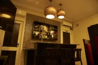 The Ritzz Exclusive Guest House - bar