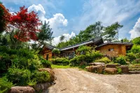 Sancheong Hanok Giunchan House Pension Hotels in Sancheong-gun