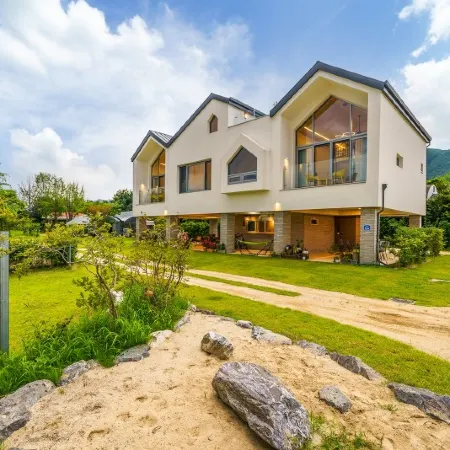 Namyangju Maeum Farm with Stay Pension Отели рядом с достопримечательностью «Храм Суджонса»