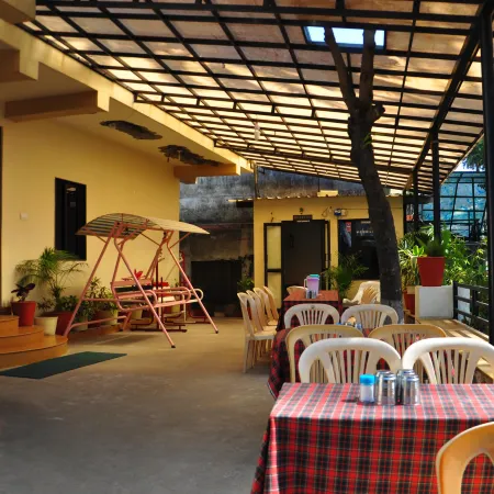 Hotel Oasis