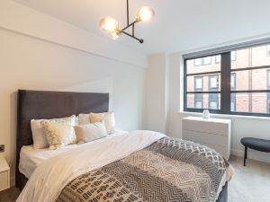 Luxury Interior Designed 2 Br - Jewellery Quarter