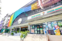 All day hostel @ BTS Bang Chak