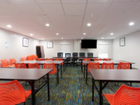 智選假日套房酒店莫爾黑德城 卡特雷特縣酒店