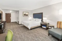 Holiday Inn Express & Suites WILMINGTON-NEWARK by IHG