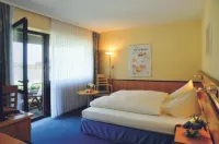 阿慕聖弦公園飯店