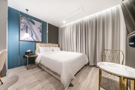 Wonju Hotel on the moon