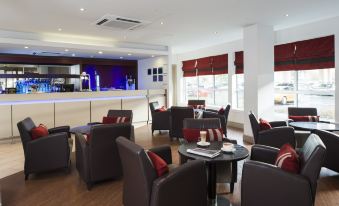 Holiday Inn Express Glasgow Airport