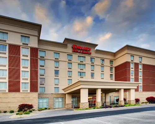 Drury Inn & Suites Findlay Hotels in Findlay