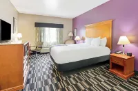 La Quinta Inn & Suites by Wyndham Ada Отели в г. Ада