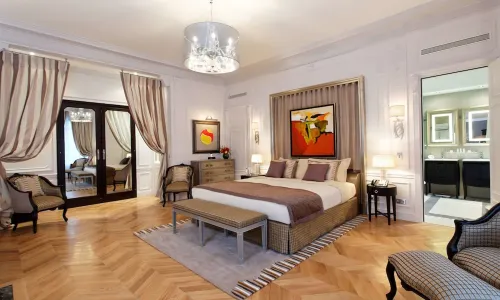Majestic Hotel Spa - Champs Elysées