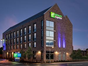 Holiday Inn Express Cambridge West - Cambourne