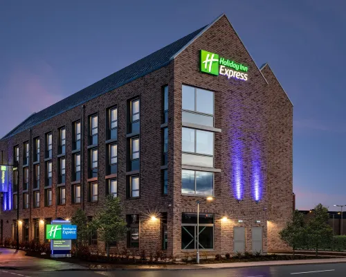 Holiday Inn Express CAMBRIDGE WEST - CAMBOURNE by IHG Hotels in Cambridge