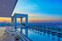 Vivanta Navi Mumbai Turbhe - Pools