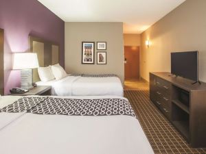 La Quinta Inn & Suites by Wyndham Mechanicsburg - Harrisburg