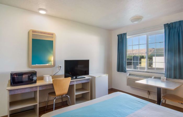 Motel 6 the Dalles, or