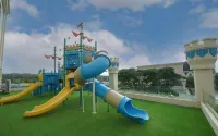 Jamboo Kingdom Hotel & Resort