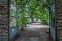 Fabrika Hostel & Suites