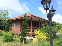 Baan Suan Kru Kob Hotels in 