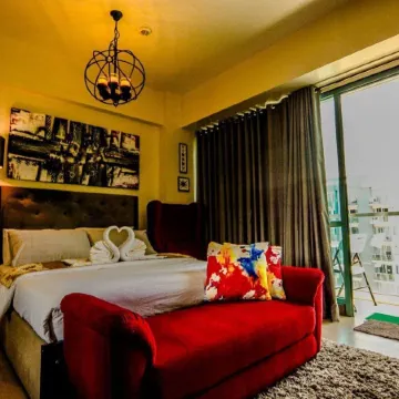 One Palm Tree Villas