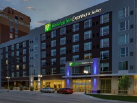Holiday Inn Express & Suites LINCOLN DOWNTOWN by IHG Hotels in Lincoln